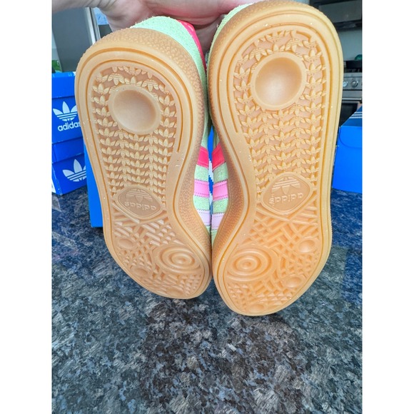 Adidas Handball Spezial W Lime Green Pink Suede Gum Sole JP8752 Womens 8.5 NEW - Picture 5 of 7